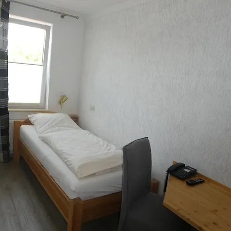 Zur Querenburg 3* Hannoversch Münden